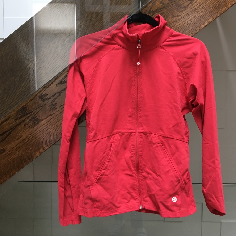 🌸3/$20 Fitted cherry workout jacket